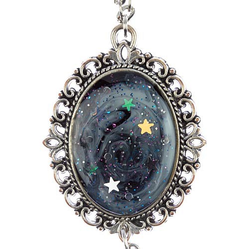 collana in resina galassia ciondolo