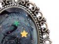 collana in resina galassia particolare