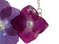 collana in resina ortensia particolare